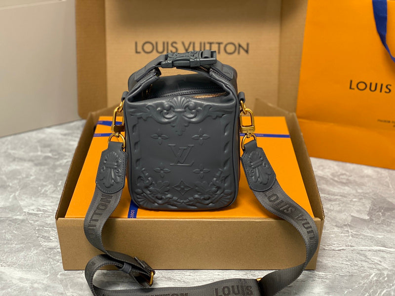Franco Shops - Louis Vuittons  - 15480