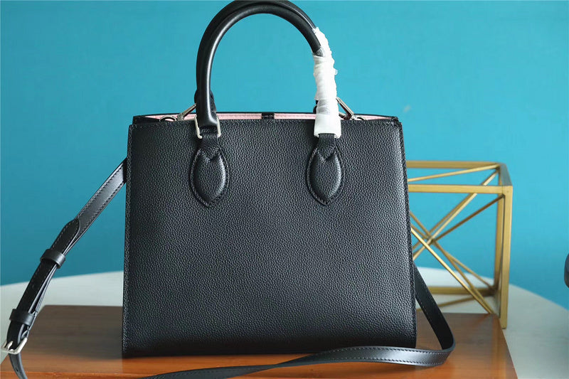 The Franco Shops - Louis Vuittons  - 7789