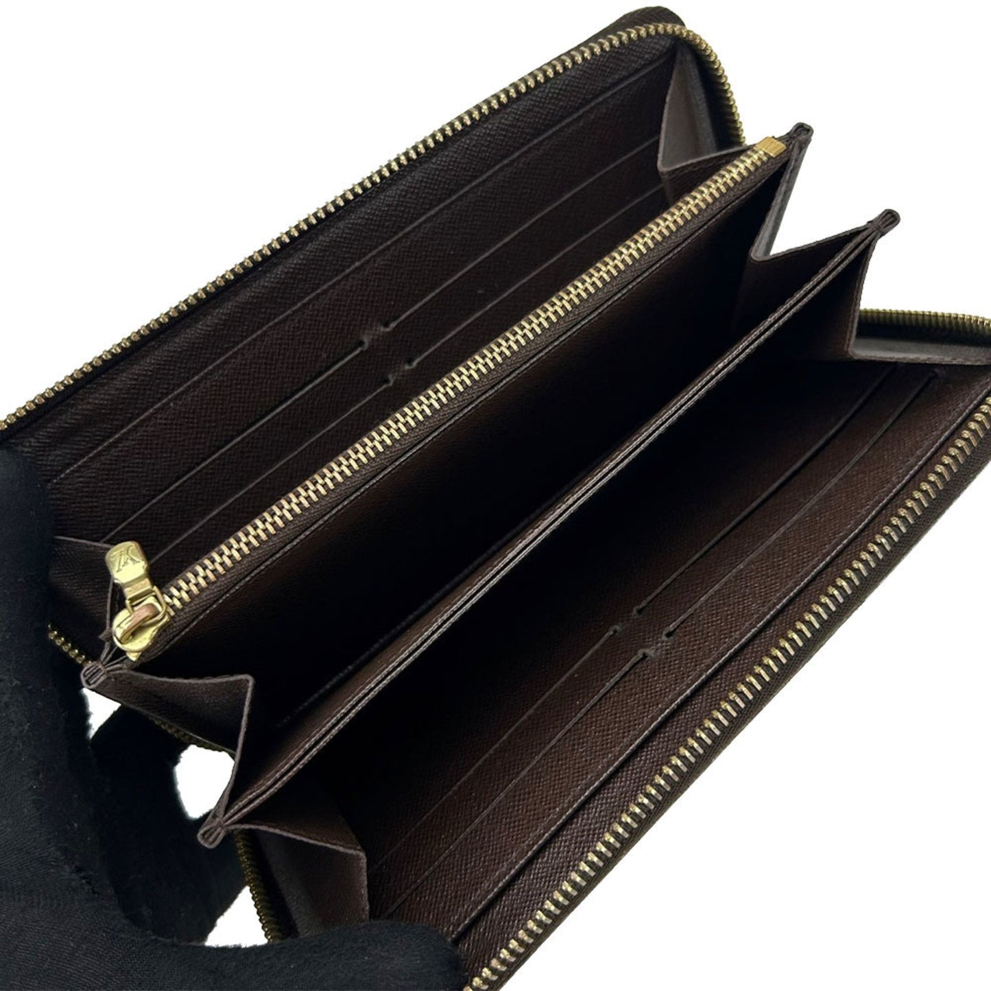 LOUIS VUITTON Zippy wallet
