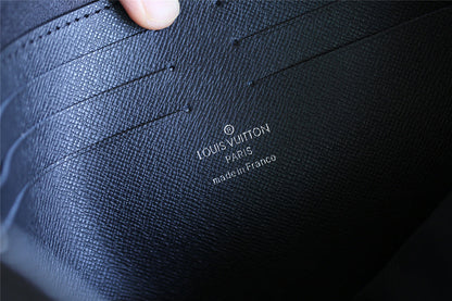 Franco Shops - Louis Vuittons  - 10953