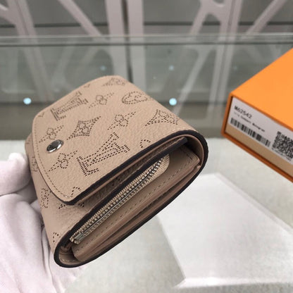 Franco Shops - Louis Vuittons  - 9145