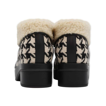 GUCCI Houndstooth Boots White/Black 591039 Wool Boa Size 37