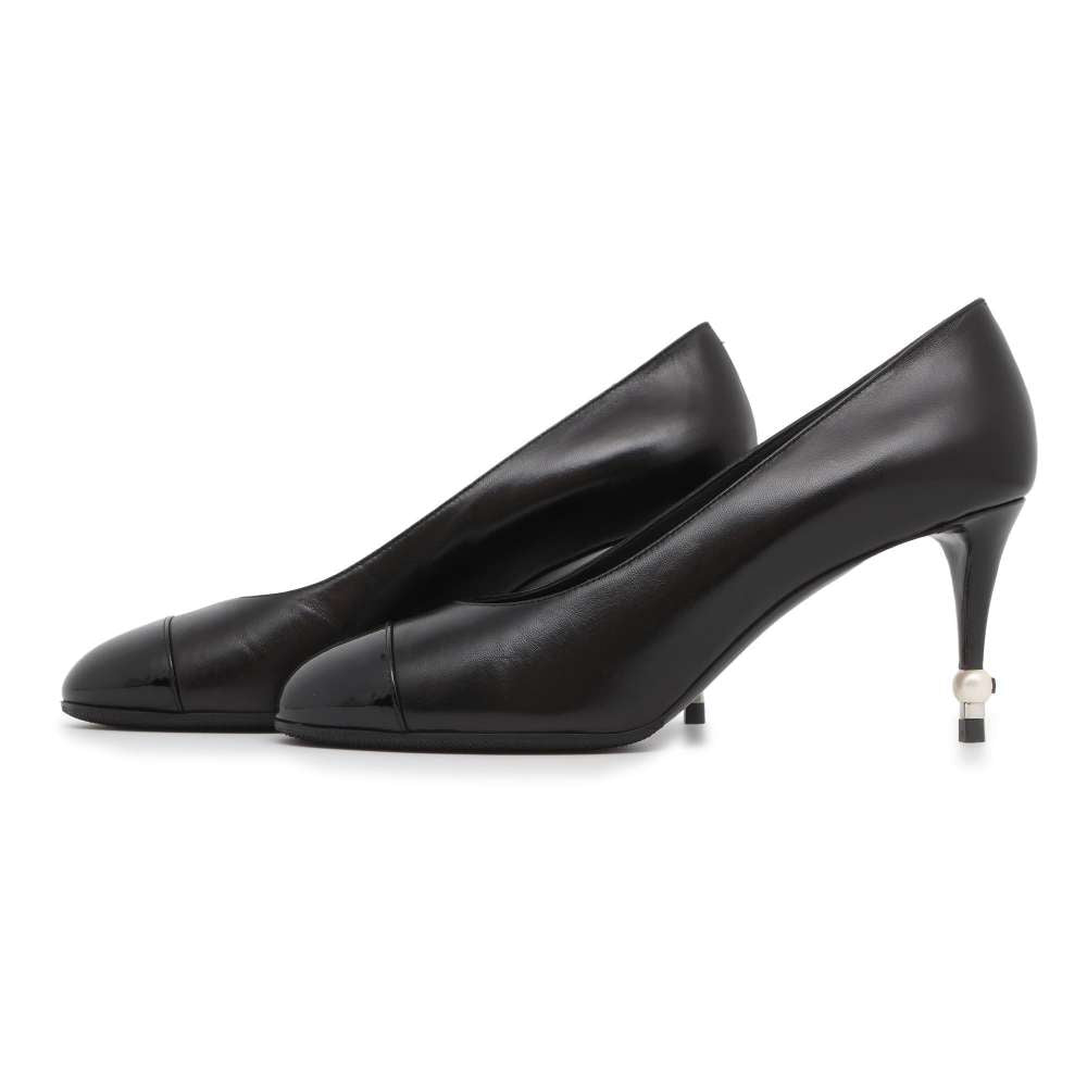 Chanel CC Logo Pumps Black G34136 Leather Patent Leather Size 38 1/2C