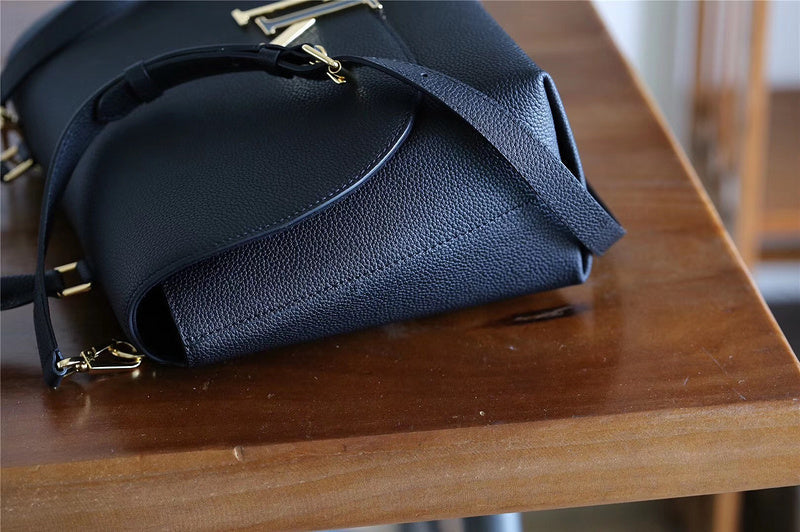 The Franco Shops - Louis Vuittons  - 7877