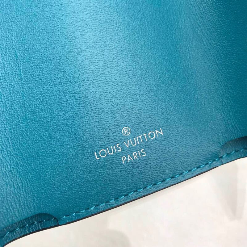 Franco Shops - Louis Vuittons  - 9192