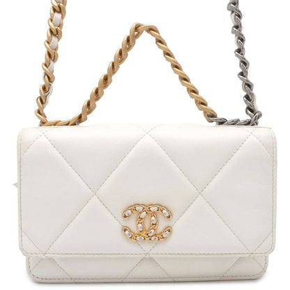 CHANEL 19 Chain wallet White AP0957 Lambskin