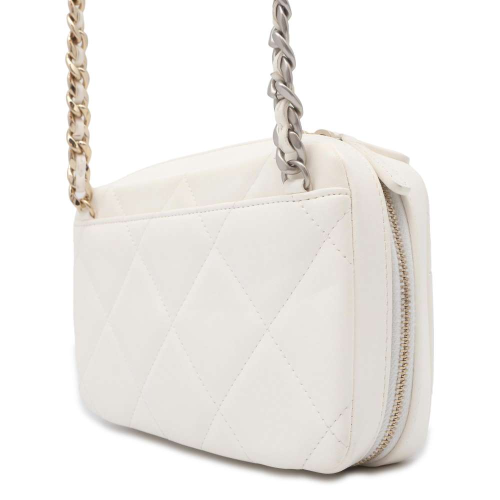 Chanel Chanel19 Matelasse ChainShoulder Bag White Lambskin