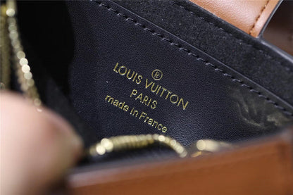 Franco Shops - Louis Vuittons  - 9197