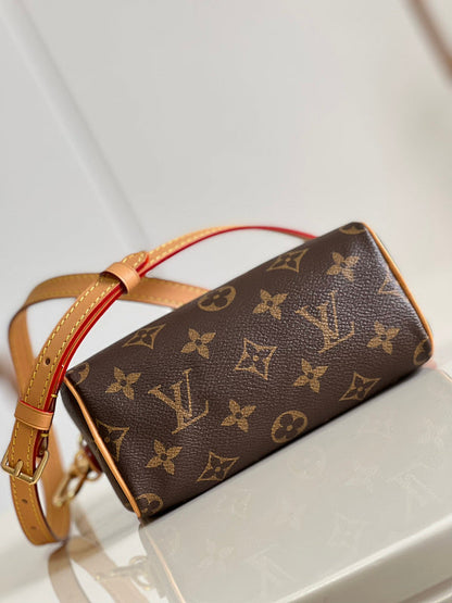 Franco Shops - Louis Vuittons  - 15508