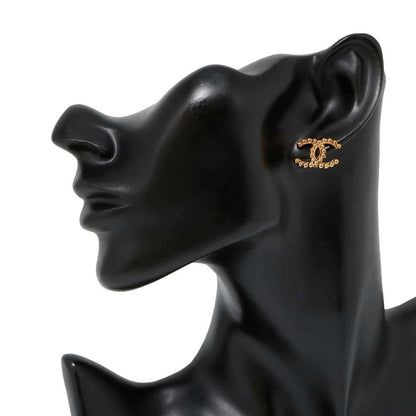 CHANEL CC Logo Earrings Gold Metal
