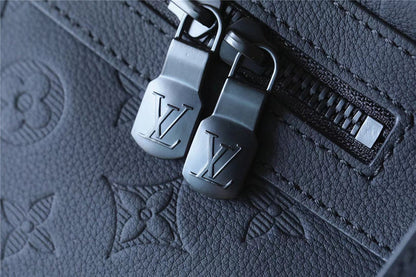 Franco Shops - Louis Vuittons  - 9565