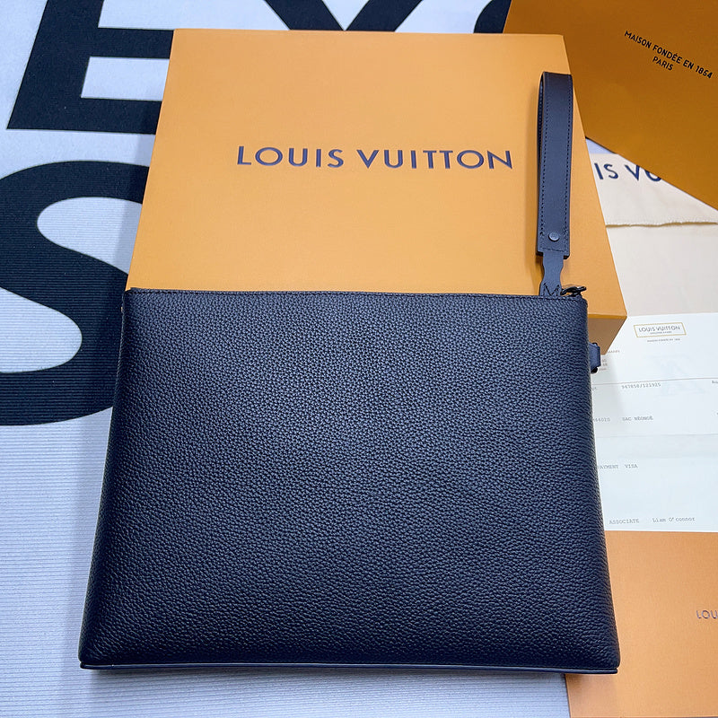 Franco Shops - Louis Vuittons  - 10692