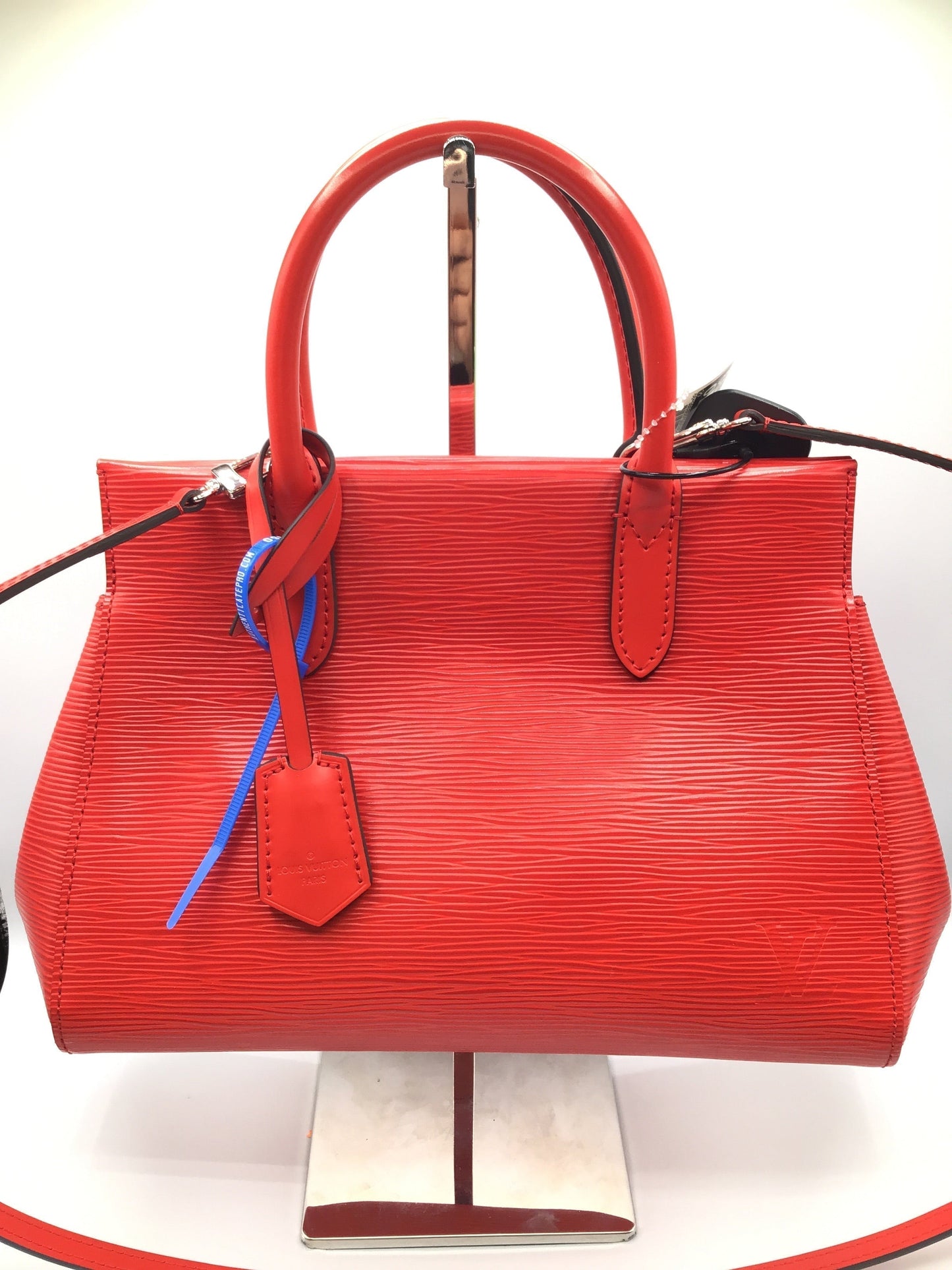 Handbag Designer By Louis Vuitton  Size: Medium