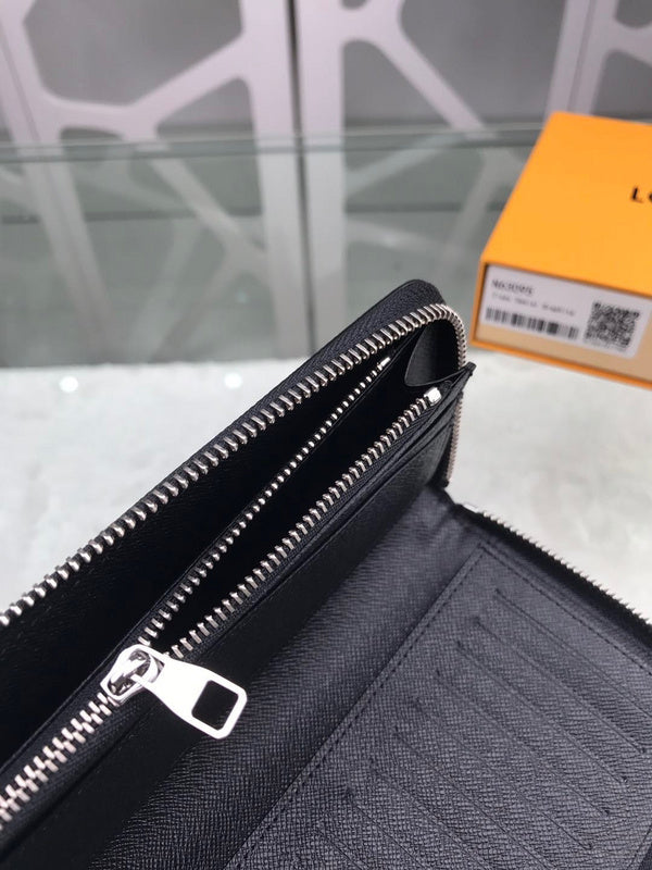 Franco Shops - Louis Vuittons  - 10861