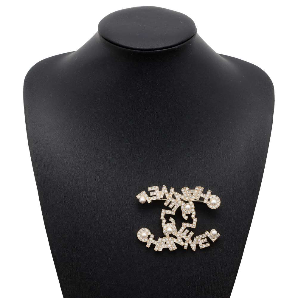 Chanel CC Logo LogoBrooch Rhinestone Faux Pearl Champagne Gold Metal
