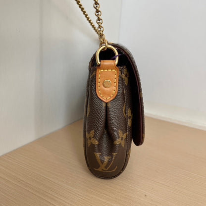 LOUIS VUITTON<br>Shoulder Bag