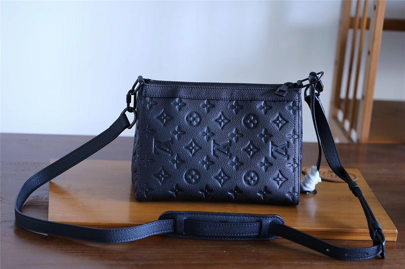 Franco Shops - Louis Vuittons  - 10419