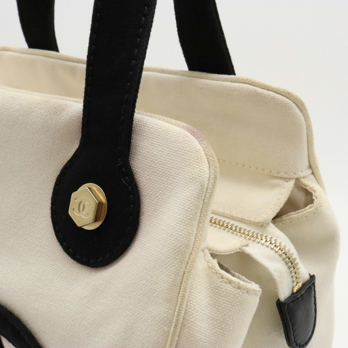 Chanel -