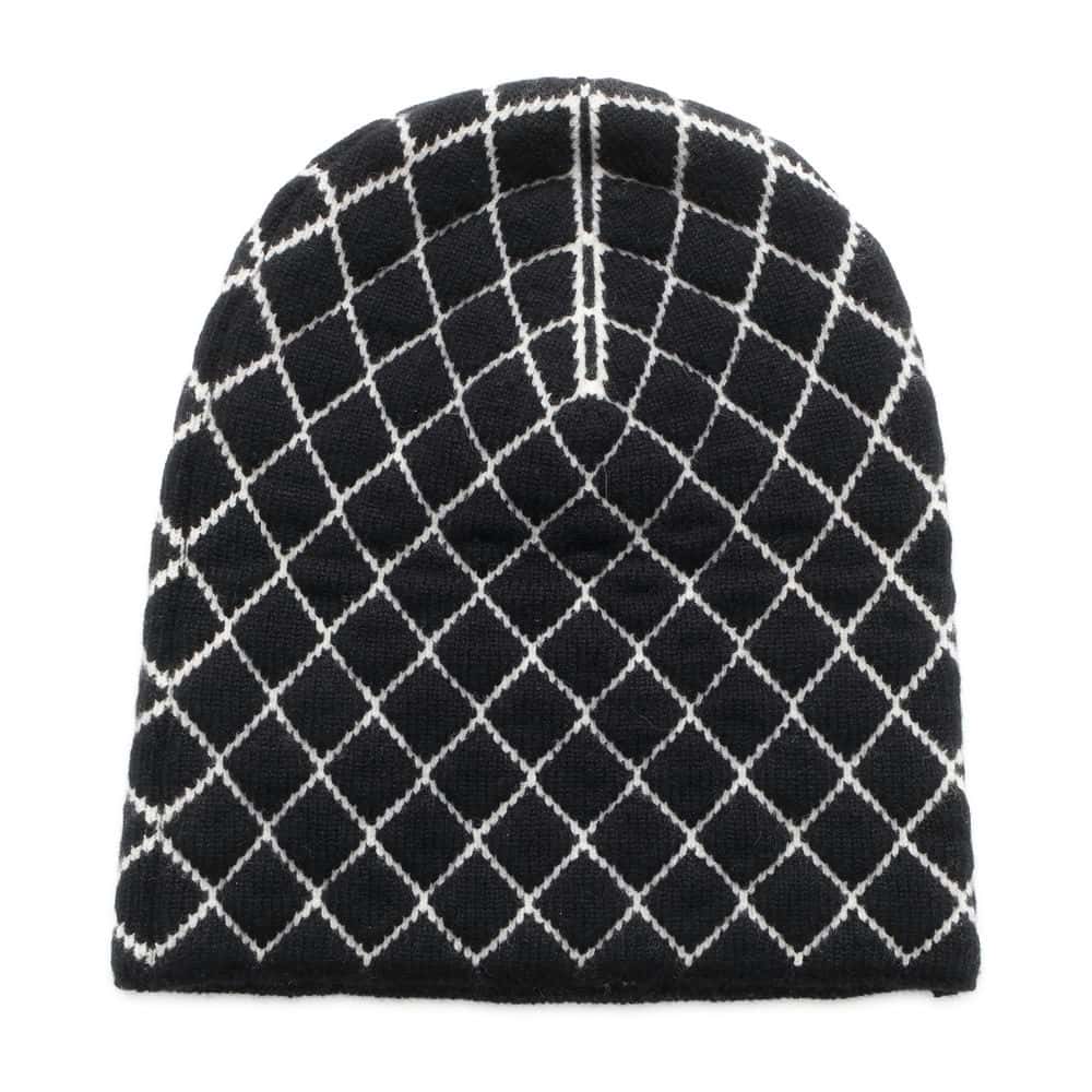 Chanel Matelasse CC Logo KnitHat Black/White Cashmere96% Polyamide4%