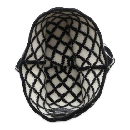 Chanel Matelasse CC Logo KnitHat Black/White Cashmere96% Polyamide4%