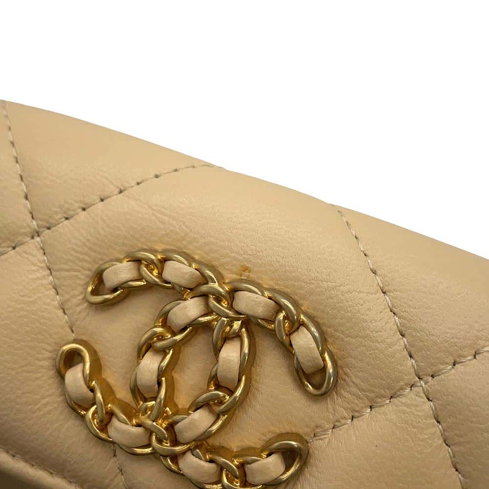 CHANEL CHANEL19 Small Flap Wallet Beige AP1789 Lambskin