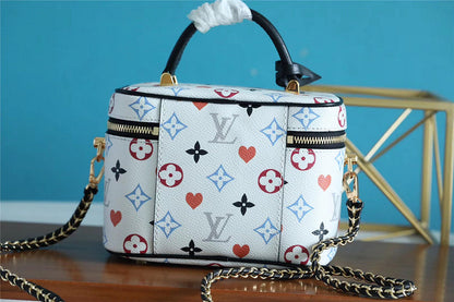 The Franco Shops - Louis Vuittons  - 7734
