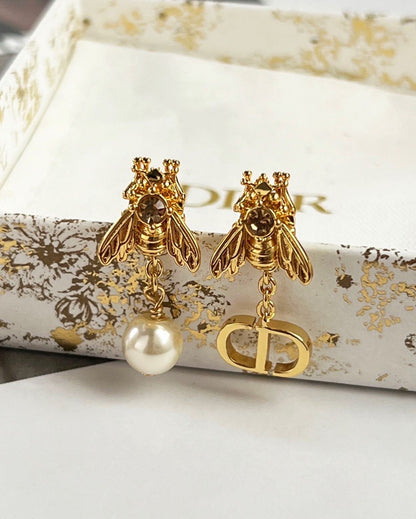 JW665 D-BEE Earrings