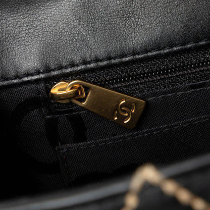 Chanel CC Wild Stitch Leather Flap Bag Leather Shoulder Bag in Good condition