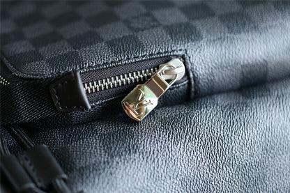 Franco Shops - Louis Vuittons  - 9757