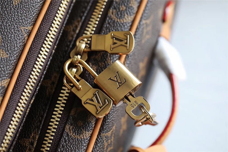 Franco Shops - Louis Vuittons  - 10443
