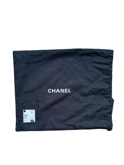 Chanel 2023 Black Lambskin Quilted Medium 19 Bag