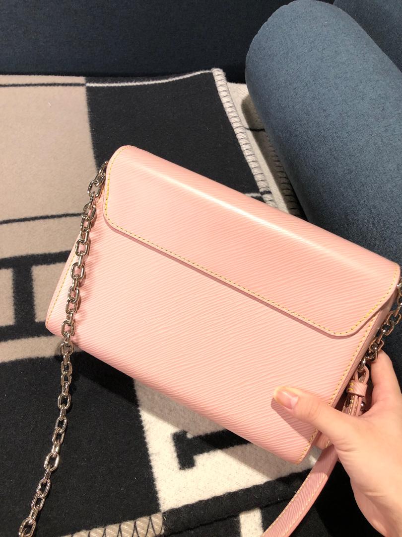 Louis-Vuitton Empreinte Daily Pouch Rose Poudre