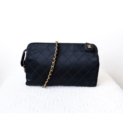 Chanel vintage silk clutch+chain
