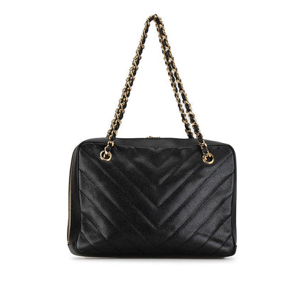 Chanel Chevron Caviar Chain Shoulder Bag Leather Shoulder Bag in Good condition