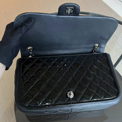 Classic Twist Timeless Jumbo Patent With Lambskin Black No 18