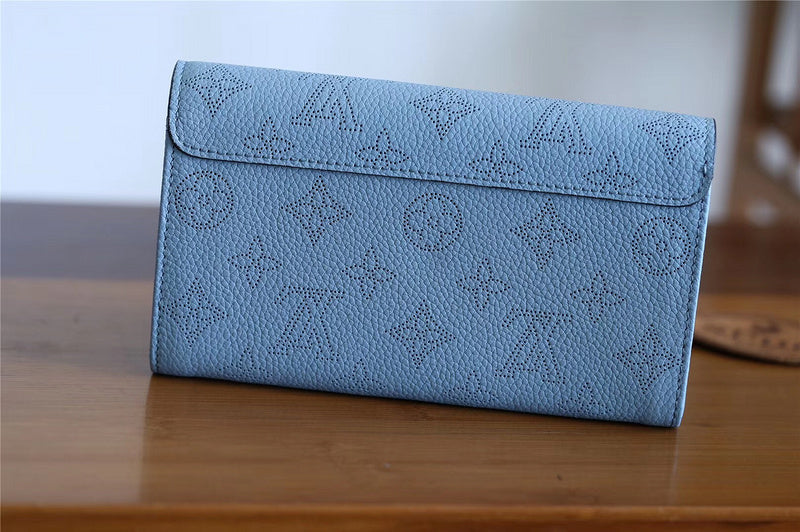 Franco Shops - Louis Vuittons  - 9347
