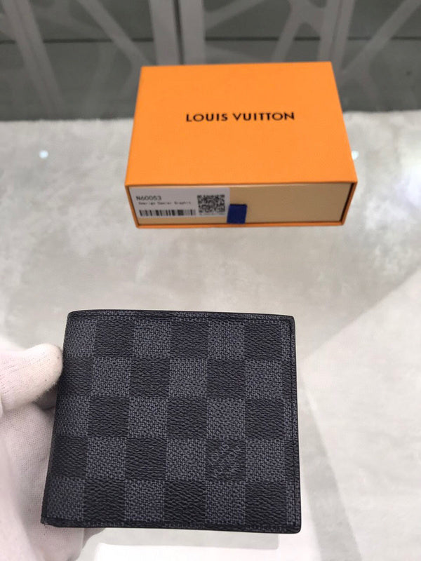 Franco Shops - Louis Vuittons  - 10856