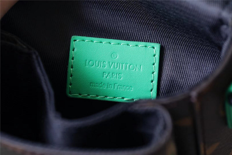 Franco Shops - Louis Vuittons  - 10081