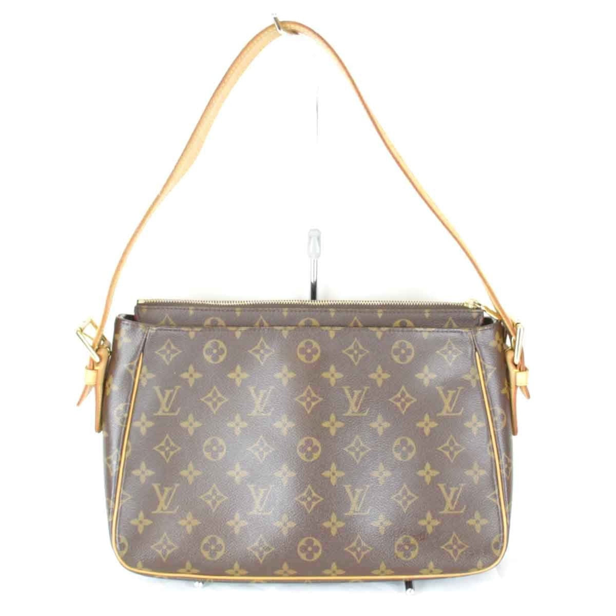 Louis Vuitton   Shoulder Bag