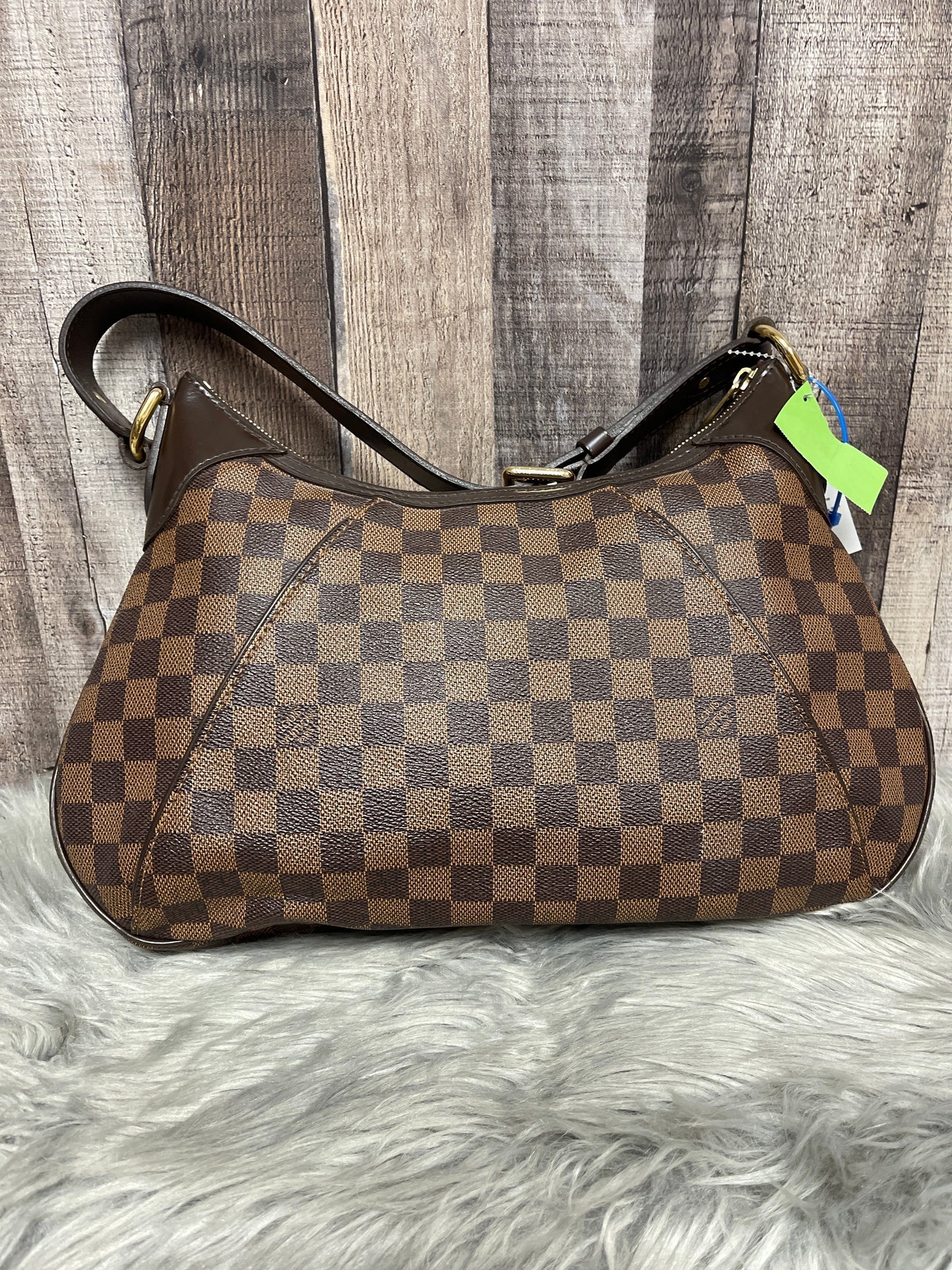 Handbag Luxury Designer By Louis Vuitton  Size: Large