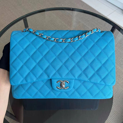 BALANCE of Maxi Classic Flap Caviar Double Flap Quilted Grained Calfskin Blue Silver Hardware Series 17