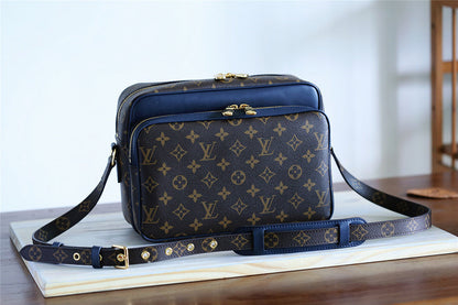 Franco Shops - Louis Vuittons  - 10502