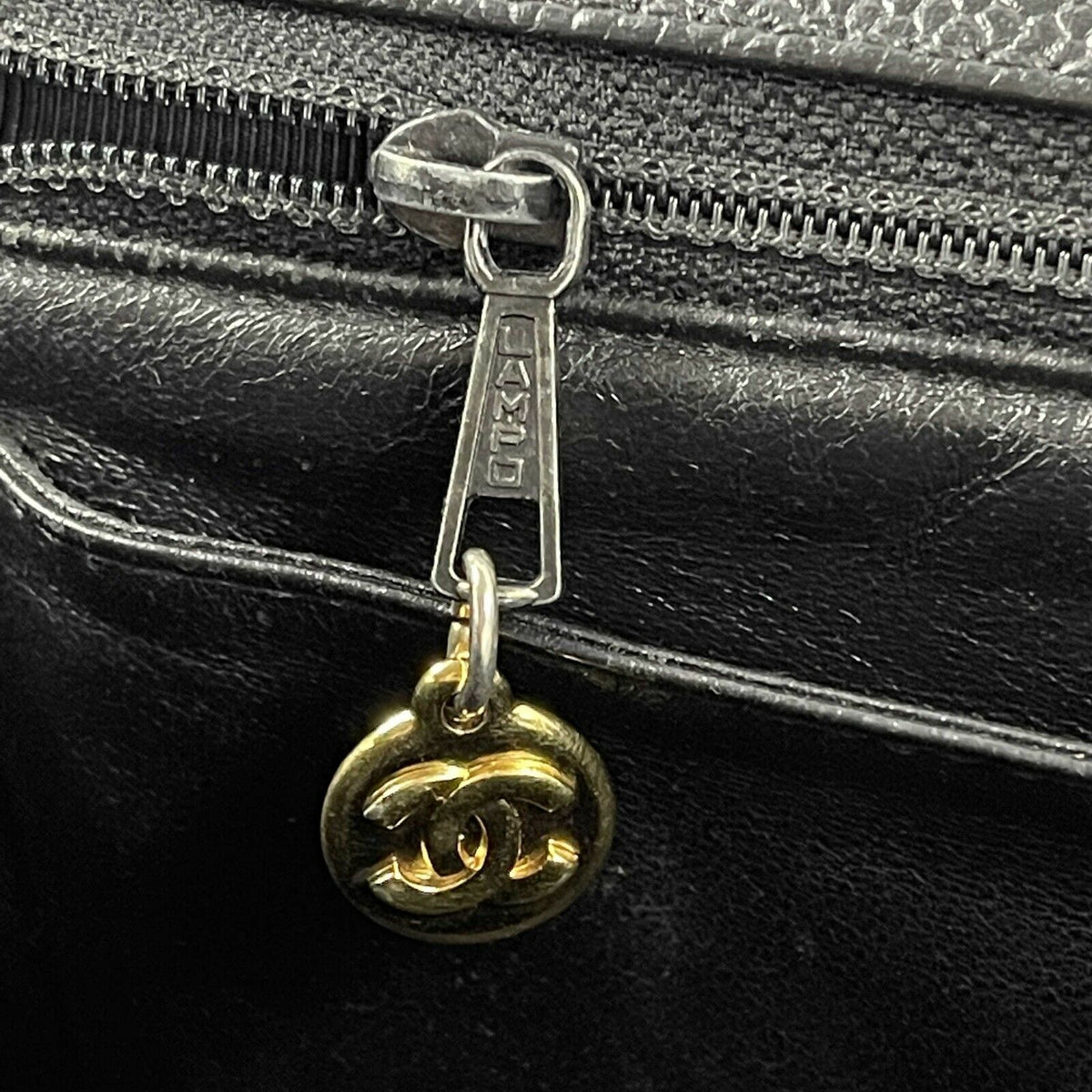 CHANEL Vintage Large Quilted CC Caviar Kelly Flap Bag - Top Handle