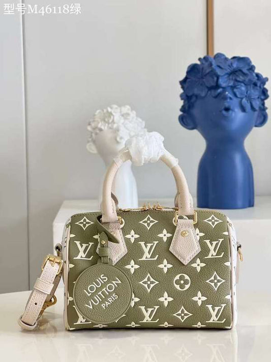 The Franco Shops - Louis Vuittons  - 12043