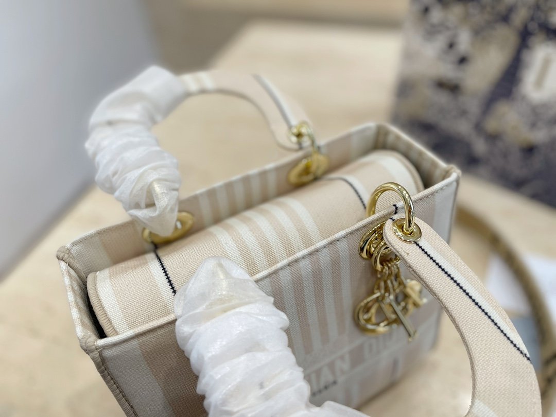 Luxury Edition Bags DIR 330