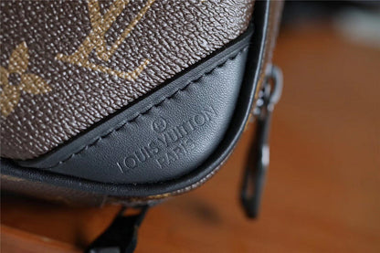 Franco Shops - Louis Vuittons  - 10393