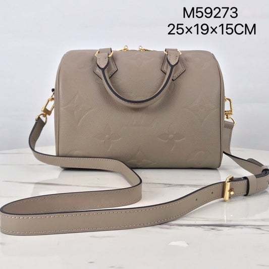 The Franco Shops - Louis Vuittons  - 12091