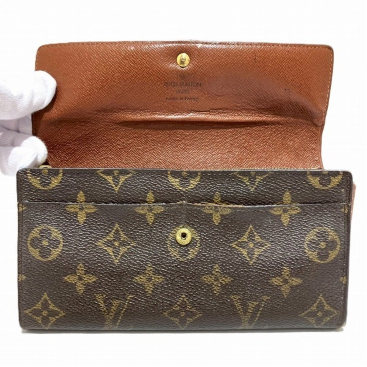 Louis Vuitton Monogram  Monogram Long Wallet (Bi-Fold)
