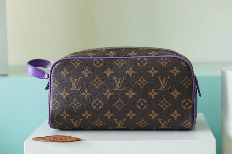 Franco Shops - Louis Vuittons  - 10659