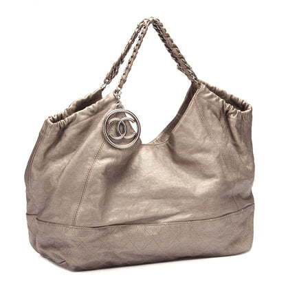 Chanel Coco Cabas Tote Leather Tote Bag in Good condition